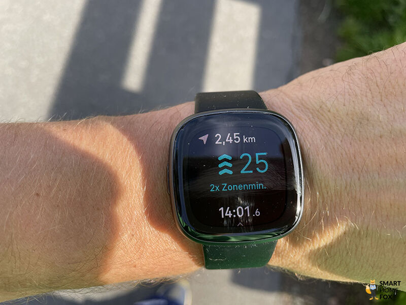 Fitbit Versa 4 GPS und Karten